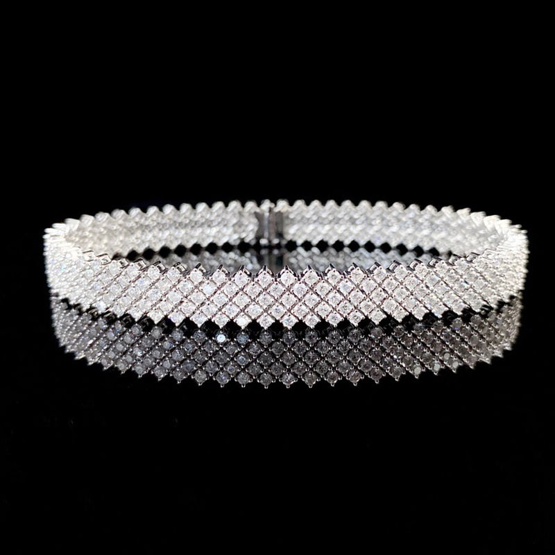 14k Gold 5.5 Ct Natural H Diamond Bracelet: Ref:230973040 // gold content:14k gold // main gemstone:diamond // shape:round // carat weight:5. 5ct // clarity grade:vs-si // color:h // treatment:natural // cut grade:g // Condition: NewLow