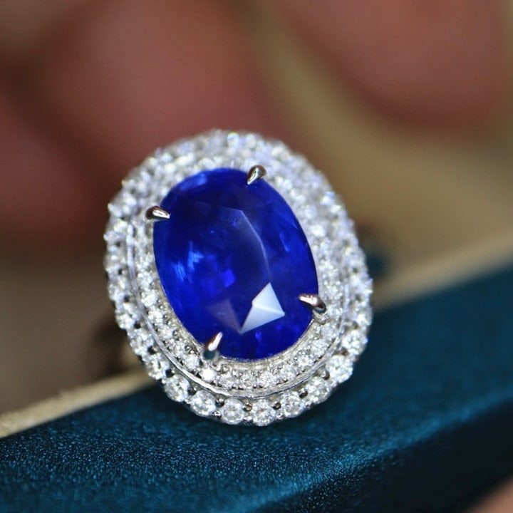 14k Gold 3.44 Ctw Natural Sapphire & Diamond Ring: Ref:230973041 // gold content:14k gold // ring size:7. 25us // // main gemstone:sapphire // shape:oval // carat weight:2. 99ct // color:royal blue // treatment:natural // // adjacent gemstone 2 :