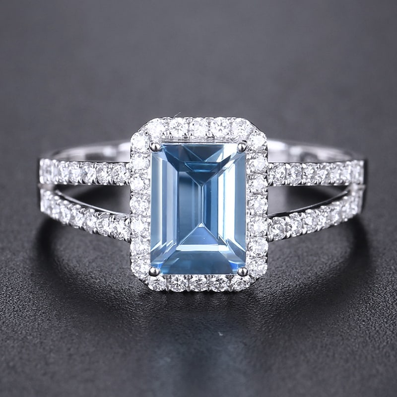 14k Gold 1.10 Ctw Natural Aquamarine & Diamond Ring: Ref:230973045 // gold content:14k gold // ring size:7. 25us // // main gemstone:aquamarine // shape:octagonal // carat weight:0. 81ct // color:blue // treatment:natural // // adjacent gemstone 2 : dia