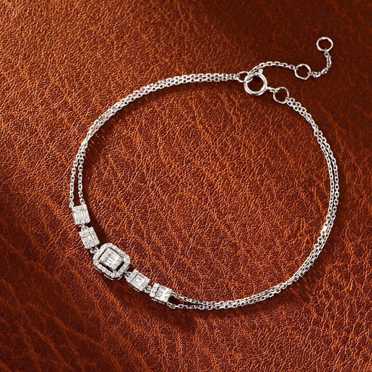 14k Gold 0.20 Ctw Natural H Diamond Bracelet: Ref:230973066 // gold content:14k gold // main gemstone:diamond // shape:baguette // carat weight:0. 09ct // clarity grade:vs-si // color:h // treatment:natural // // adjacent gemstone 2 : diamond