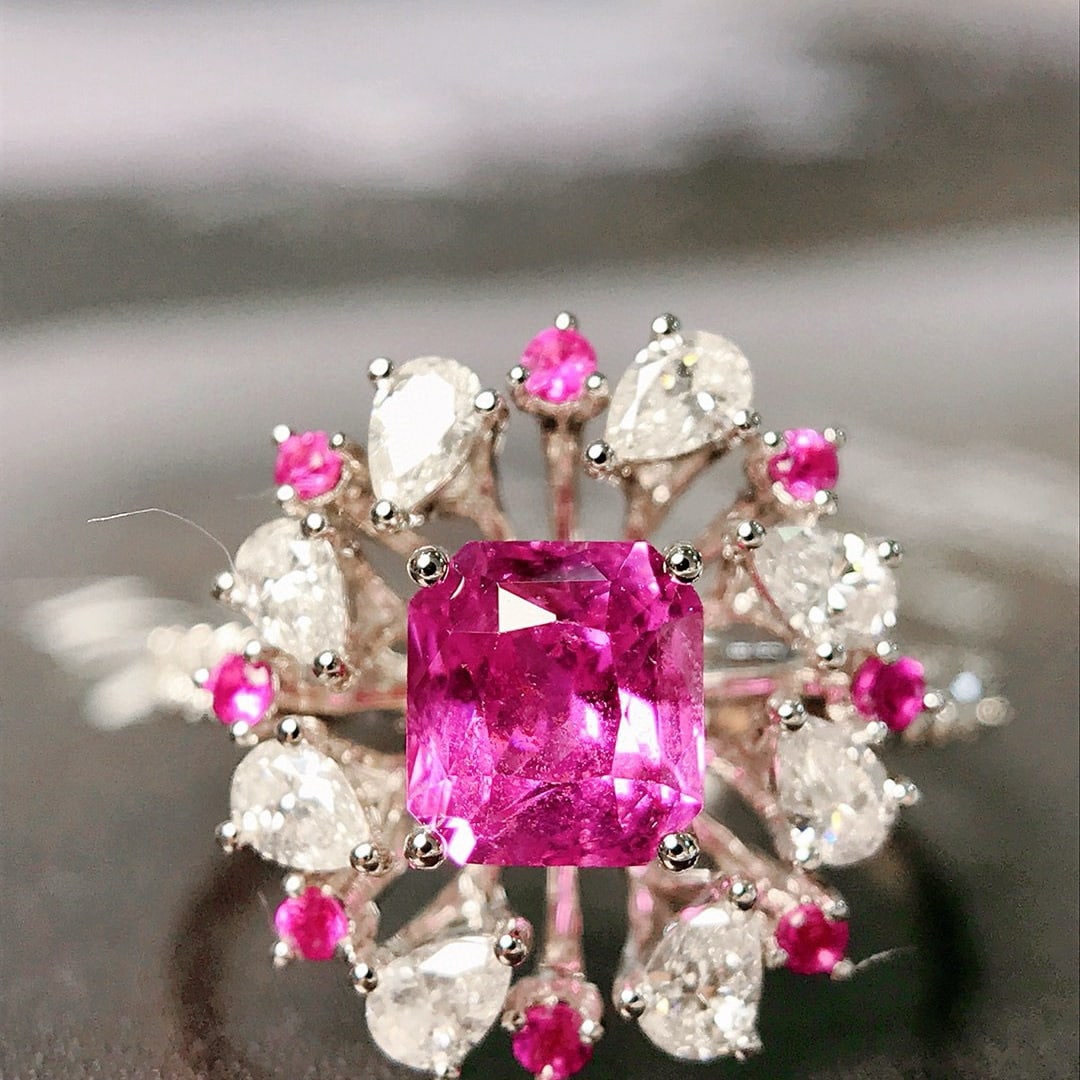 14k Gold 1.31 Ctw Natural Sapphire & Sapphire Ring: Ref:230973073 // gold content:14k gold // ring size:7. 25us // // main gemstone:sapphire // shape:octagonal // carat weight:1. 19ct // color:pink // treatment:natural // // adjacent gemstone 2 :