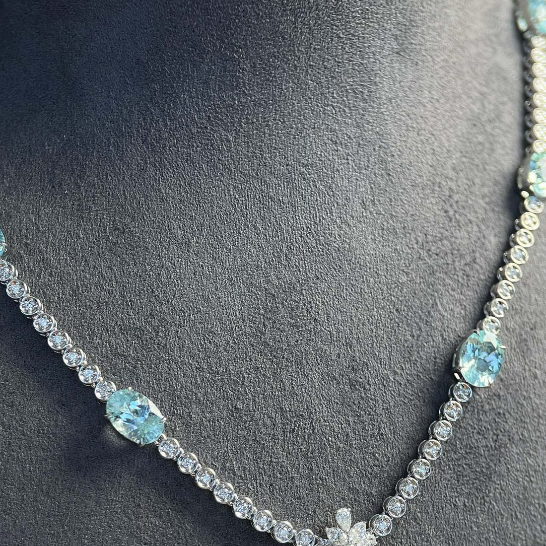 14k Gold 4.93 Ctw Natural Paraiba Tourmaline & Diamond Necklace - 2