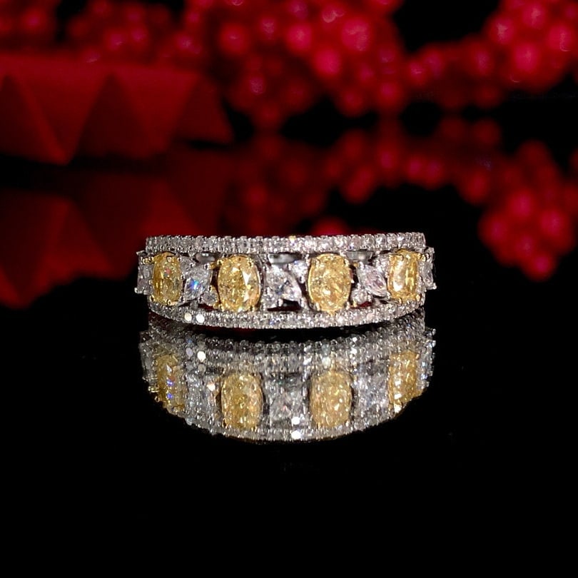 14k Gold 0.97 Ctw Natural Yellow Diamond & Diamond Ring: Ref:230973081 // gold content:14k gold // ring size:7. 25us // // main gemstone:yellow diamond // shape:oval // carat weight:0. 62ct // color:yellow // treatment:natural // // adjacent gemstone 2