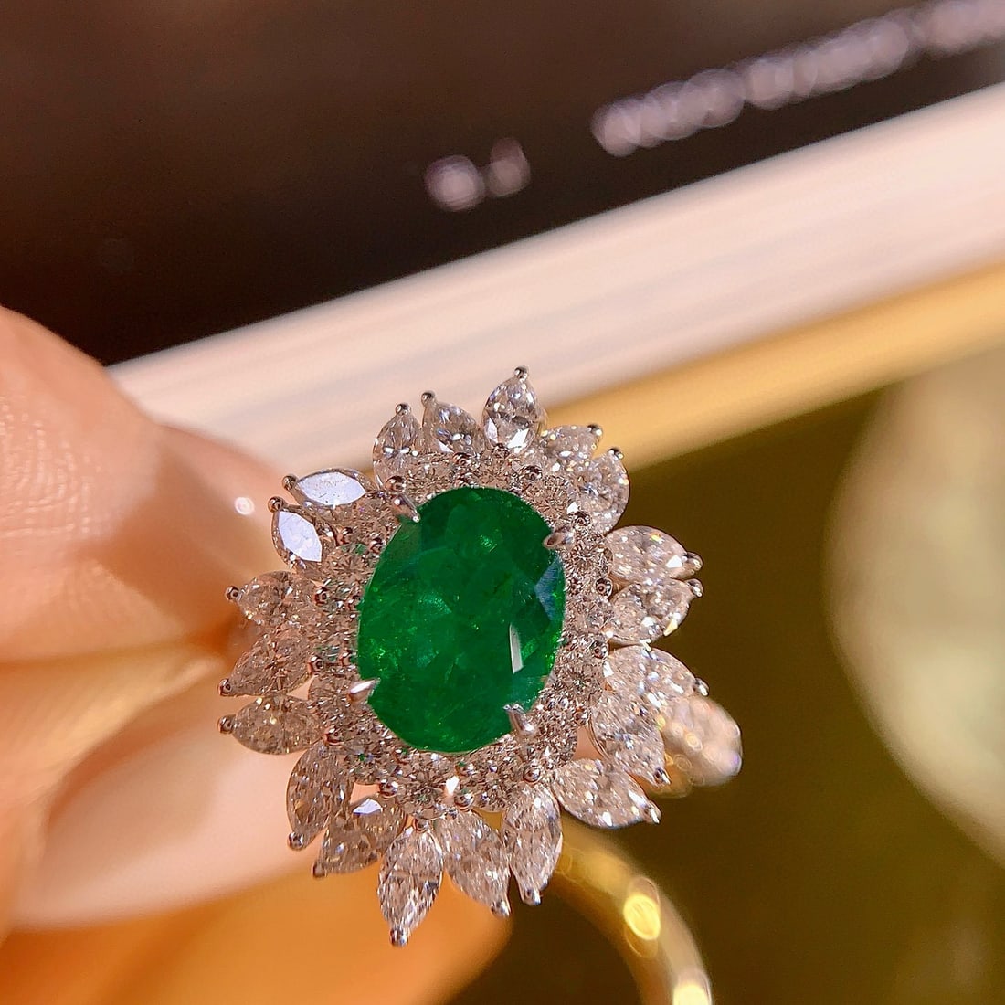 14k Gold 3.08 Ctw Vivid Green Natural Emerald & Diamond Ring/pendant( Without Chain ): Ref:230973083 // gold content:14k gold // ring size:7. 25us // // main gemstone:emerald // shape:oval // carat weight:1. 24ct // color:vivid green // treatment:natural // // adjacent gemstone 2 :