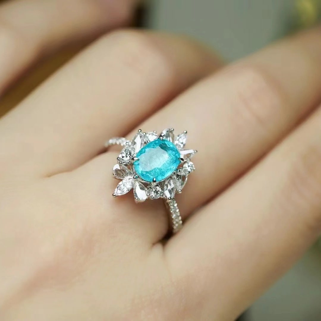 14k Gold 2.40 Ctw Natural Paraiba Tourmaline & Diamond Ring - 4