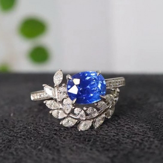 14k Gold 2.13 Ctw Natural Sapphire & Diamond Ring: Ref:230973117 // gold content:14k gold // ring size:7. 25us // // main gemstone:sapphire // shape:oval // carat weight:1. 62ct // color:blue // treatment:natural // // adjacent gemstone 2 :