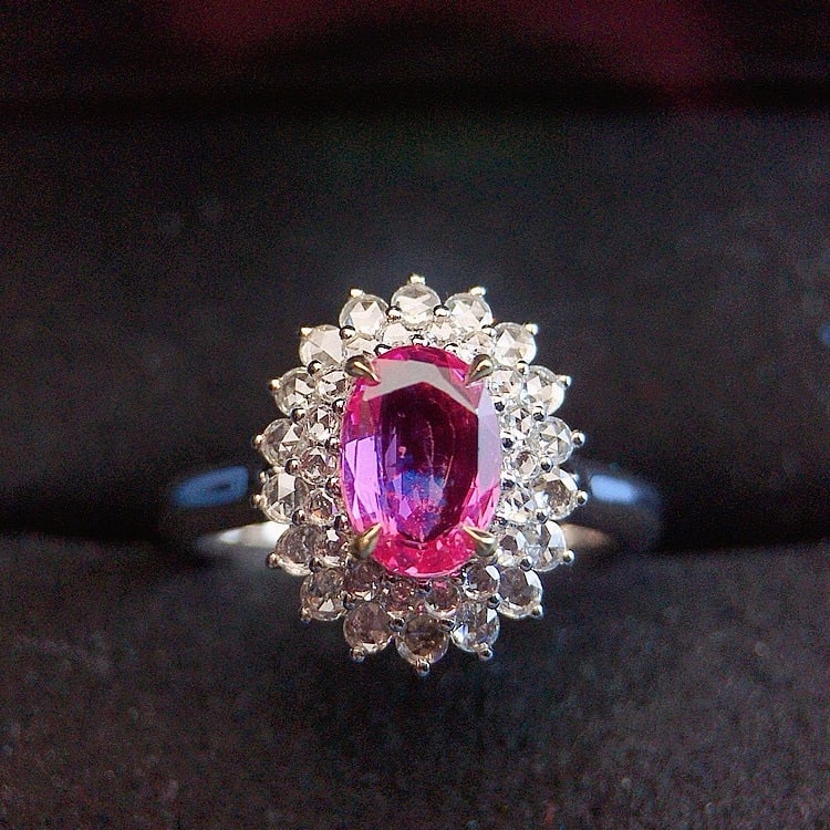 14k Gold 2.32 Ctw Natural Padparadscha Sapphire & Diamond Ring/pendant( Without Chain ): Ref:230973119 // gold content:14k gold // ring size:7. 25us // // main gemstone:padparadscha sapphire // shape:oval // carat weight:1. 86ct // color:orangish pink // treatment:natural // //