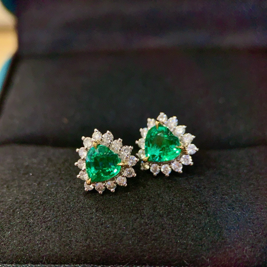 14k Gold 1.86 Ctw Vivid Green Natural Emerald & Diamond Earrings - 5