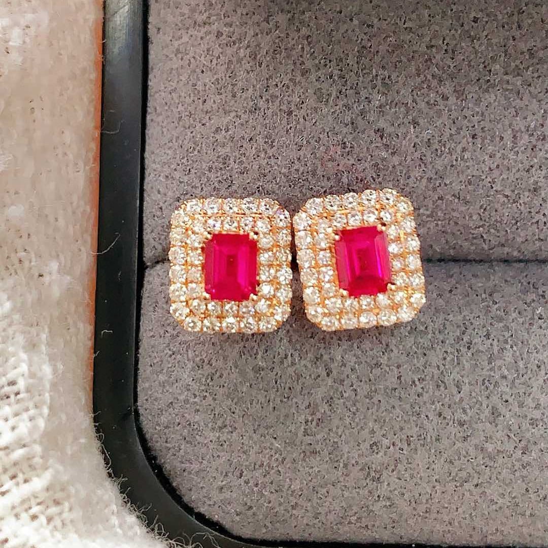 14k Gold 0.83 Ctw Natural Ruby & Diamond Earrings: Ref:230973143 // gold content:14k gold // main gemstone:ruby // shape:octagonal // carat weight:0. 51ct // color:red // treatment:natural // // adjacent gemstone 2 : diamond // shape:round // carat