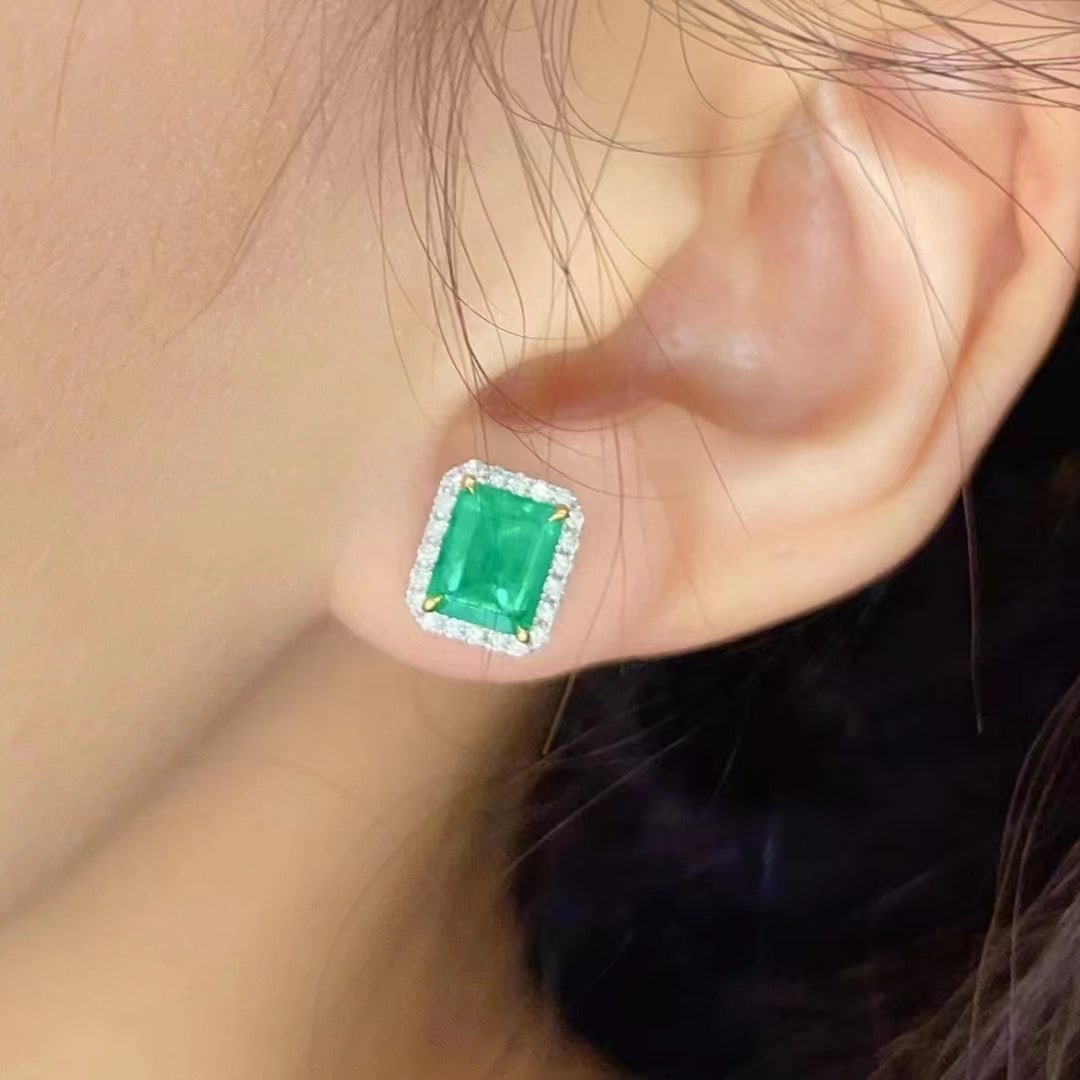 14k Gold 2.59 Ct Natural Emerald & Diamond Earrings - 4