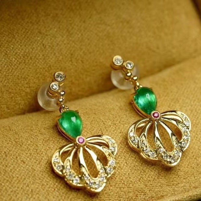 14k Gold 1 Ct Natural Emerald & Diamond Earrings - 3
