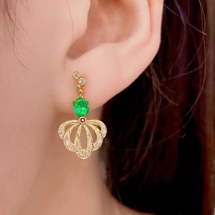 14k Gold 1 Ct Natural Emerald & Diamond Earrings - 4