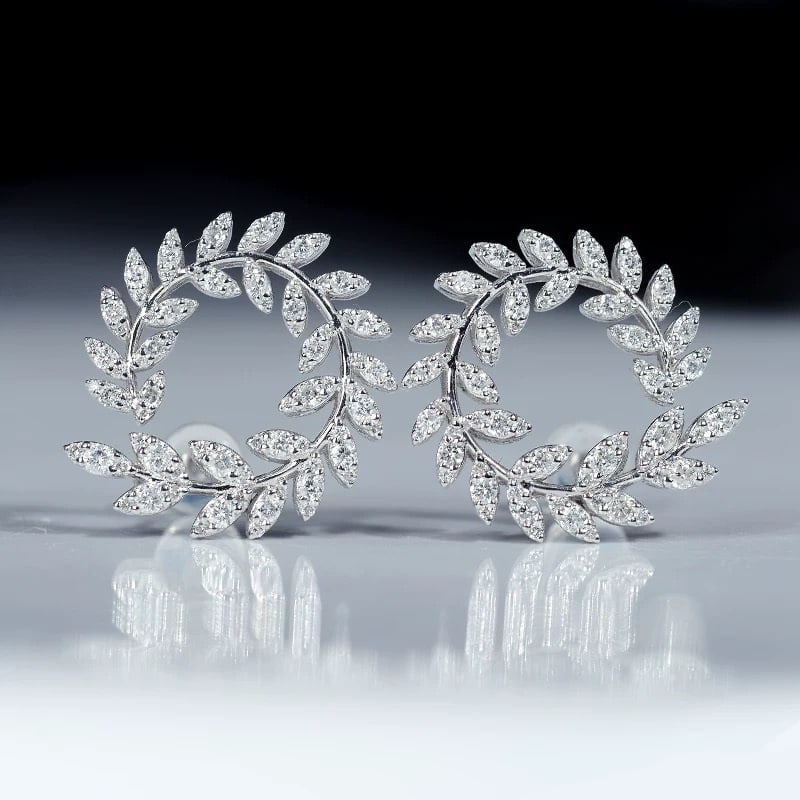 14k Gold 1.16 Ct Natural H Diamond Earrings: Ref:230973205 // gold content:14k gold // main gemstone:diamond // shape:round // carat weight:1. 16ct // clarity grade:vs-si // color:h // treatment:natural // cut grade:g // Condition: NewLow