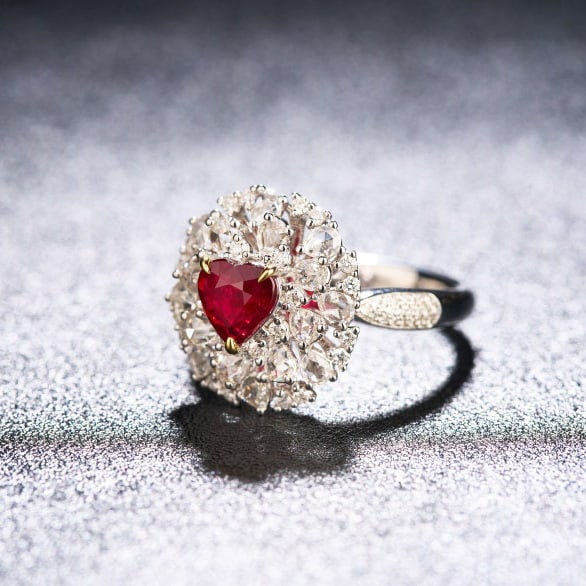 14k Gold 1.93 Ctw Natural Ruby & Diamond Ring - 3