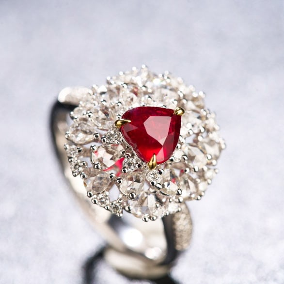 14k Gold 1.93 Ctw Natural Ruby & Diamond Ring - 6