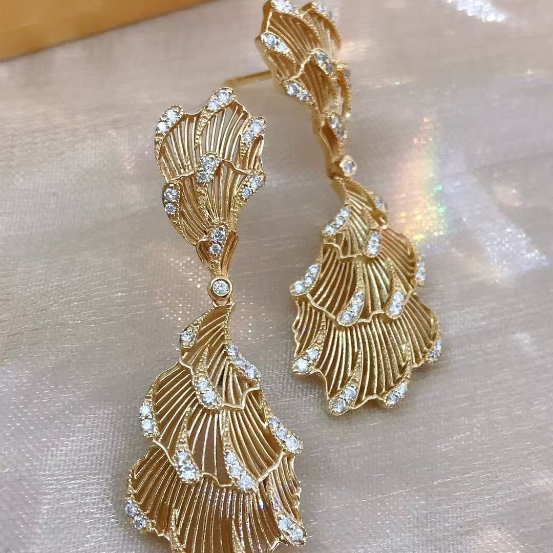 14k Gold 0.3 Ct Natural H Diamond Earrings: Ref:230974033 // gold content:14k gold // main gemstone:diamond // shape:round // carat weight:0. 3ct // clarity grade:vs-si // color:h // treatment:natural // cut grade:g // Condition: NewLow