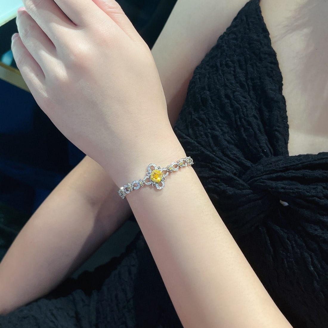 14k Gold 3.53 Ctw Natural Yellow Diamond & Diamond Bracelet - 3