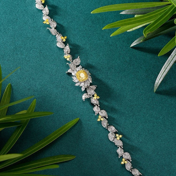 14k Gold 4.20 Ctw Natural Yellow Diamond & Diamond Bracelet - 3