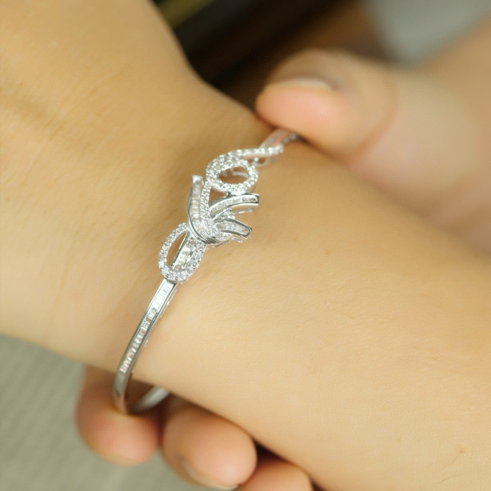 14k Gold 1.1 Ct Natural H Diamond Bangle - 5