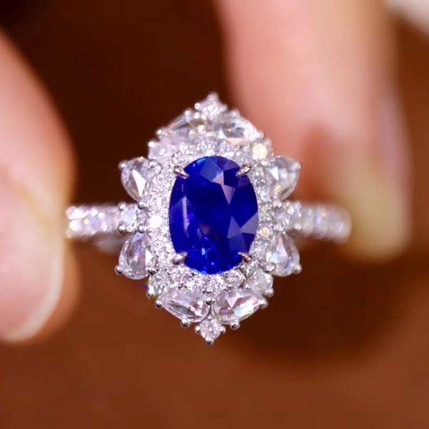 14k Gold 1.90 Ctw Natural Sapphire & Diamond Ring: Ref:230974074 // gold content:14k gold // ring size:7. 25us // // main gemstone:sapphire // shape:oval // carat weight:1. 25ct // color:blue // treatment:natural // // adjacent gemstone 2 :