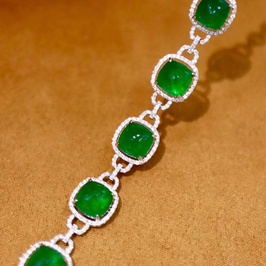 14k Gold 11.20 Ctw Vivid Green Natural Emerald & Diamond Bracelet (1 of 6)