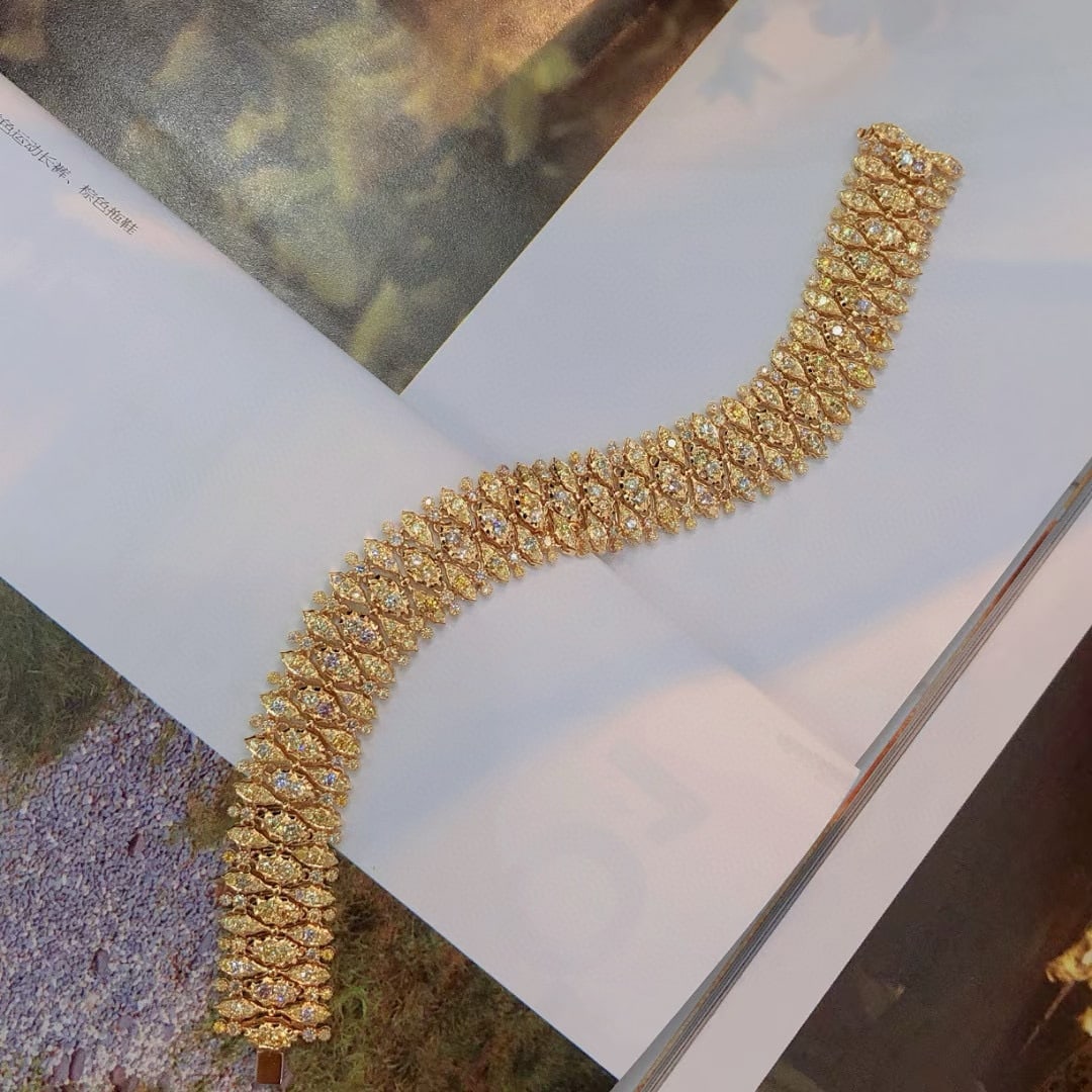 14k Gold 4.47 Ct Natural Color Diamond Bracelet: Ref:230974119 // gold content:14k gold // main gemstone:diamond // shape:round // carat weight:4. 47ct // clarity grade:vs-si // color:color // treatment:natural // cut grade:g // Condition: New Low