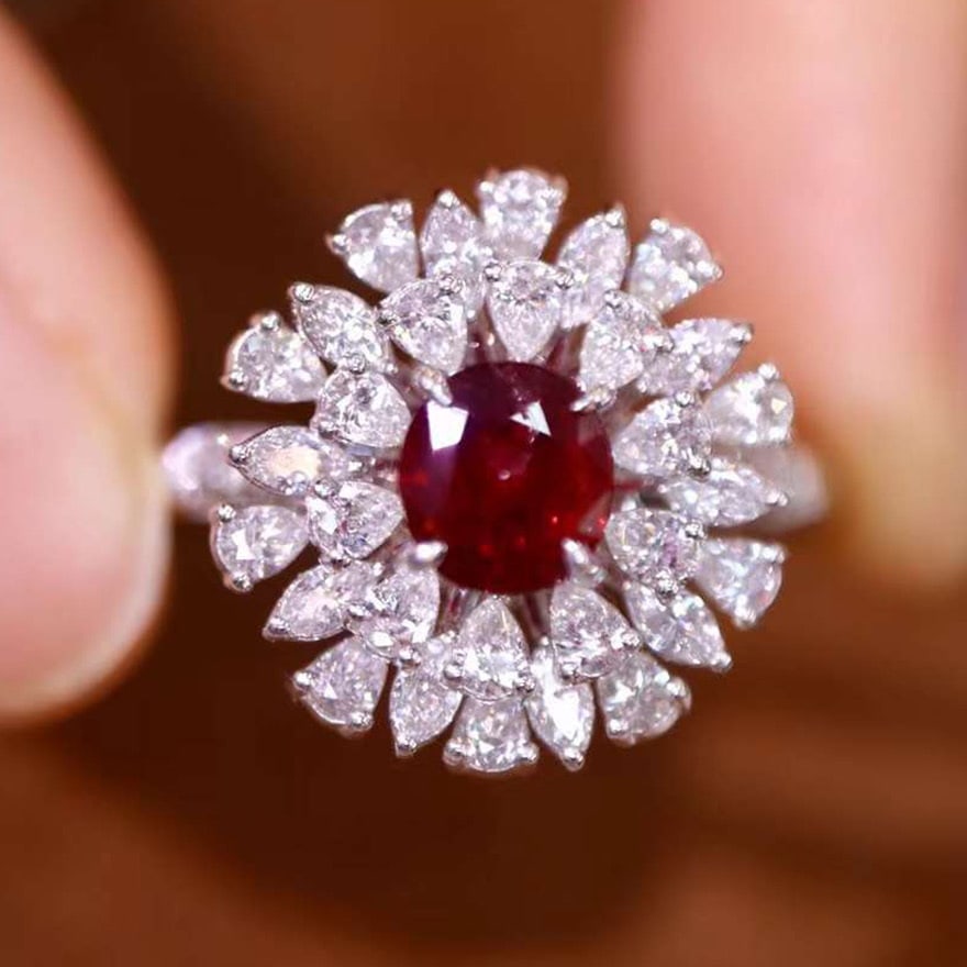 14k Gold 1.75 Ctw Vivid Red Natural Ruby & Diamond Ring: Ref:230974151 // gold content:14k gold // ring size:7. 25us // // main gemstone:ruby // shape:oval // carat weight:0. 95ct // color:vivid red // treatment:natural // // adjacent gemstone 2 : diamond /