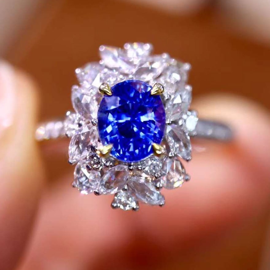 14k Gold 1.34 Ctw Natural Sapphire & Diamond Ring: Ref:230974179 // gold content:14k gold // ring size:7. 25us // // main gemstone:sapphire // shape:oval // carat weight:0. 85ct // color:blue // treatment:natural // // adjacent gemstone 2 :