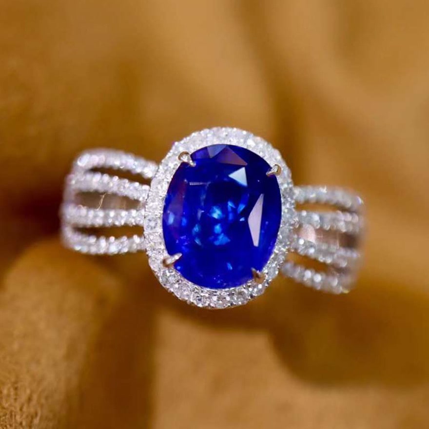 14k Gold 3.00 Ctw Natural Sapphire & Diamond Ring: Ref:230974180 // gold content:14k gold // ring size:7. 25us // // main gemstone:sapphire // shape:oval // carat weight:2. 63ct // color:blue // treatment:natural // // adjacent gemstone 2 :