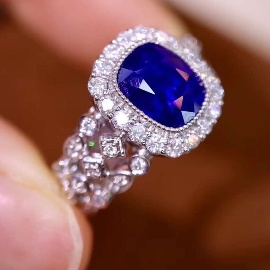 14k Gold 3.72 Ctw Natural Sapphire & Diamond Ring: Ref:230974231 // gold content:14k gold // ring size:7. 25us // // main gemstone:sapphire // shape:cushion // carat weight:3. 17ct // color:royal blue // treatment:natural // // adjacent gemstone 2