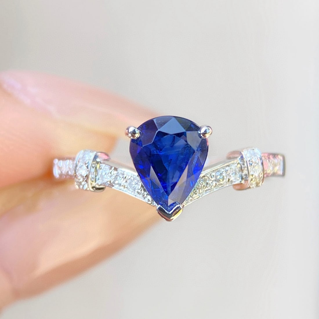 14k Gold 1.27 Ctw Natural Sapphire & Diamond Ring: Ref:230974262 // gold content:14k gold // ring size:7. 25us // // main gemstone:sapphire // shape:pear // carat weight:1. 18ct // color:royal blue // treatment:natural // // adjacent gemstone 2 : diam