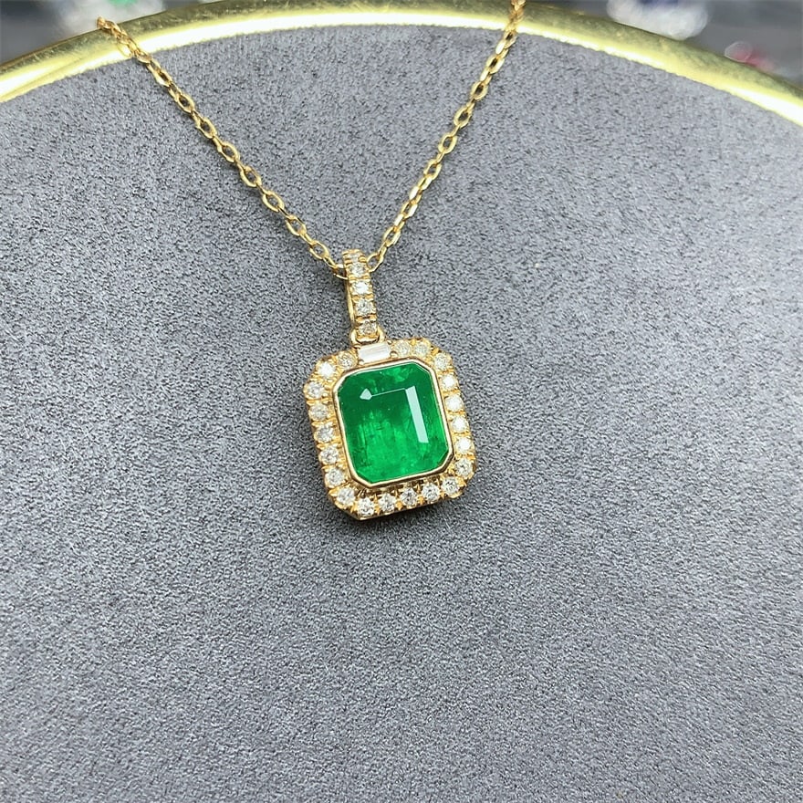 14k Gold 1.38 Ctw Vivid Green Natural Emerald & Diamond Pendant( Without Chain ): Ref:230974310 // gold content:14k gold // main gemstone:emerald // shape:octagonal // carat weight:1. 18ct // color:vivid green // treatment:natural // // adjacent gemstone 2 : diamond //