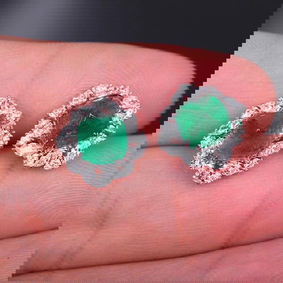 14k Gold 6.46 Ctw Natural Emerald & Diamond Earrings - 7