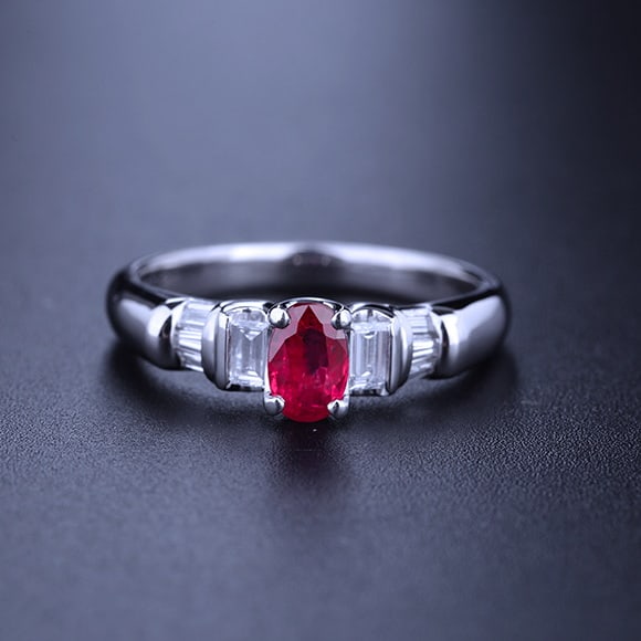14k Gold 1.09 Ctw Natural Ruby & Diamond Ring: Ref:230974315 // gold content:14k gold // ring size:7. 25us // // main gemstone:ruby // shape:oval // carat weight:0. 7ct // color:red // treatment:natural // // adjacent gemstone 2 : diamond //