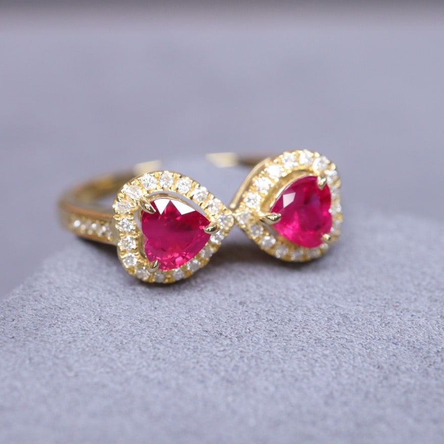 14k Gold 0.64 Ctw Natural Ruby & Diamond Ring: Ref:230974318 // gold content:14k gold // ring size:7. 25us // // main gemstone:ruby // shape:heart // carat weight:0. 54ct // color:red // treatment:natural // // adjacent gemstone 2 : diamond //