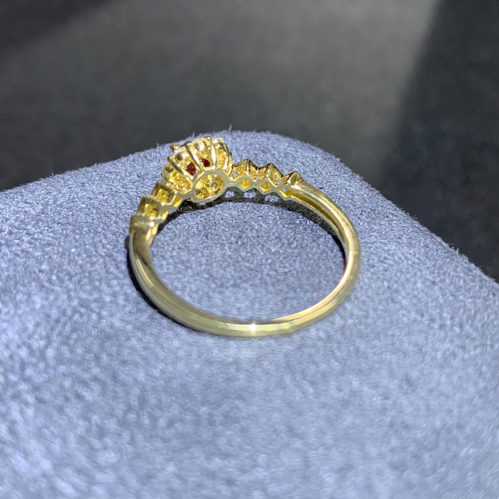 14k Gold 0.63 Ctw Natural Ruby & Diamond Ring - 4