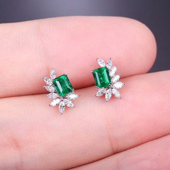 14k Gold 1.12 Ctw Vivid Green Natural Emerald & Diamond Earrings - 7
