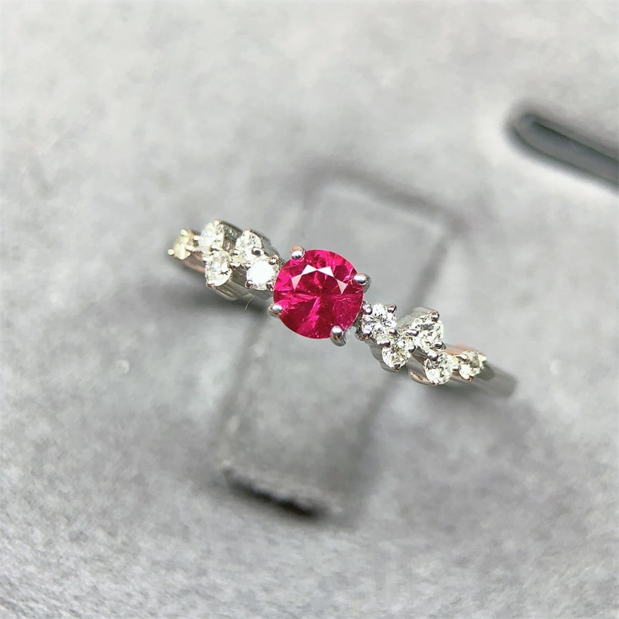 14k Gold 0.45 Ctw Natural Ruby & Diamond Ring - 4