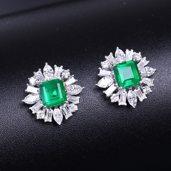 14k Gold 1.26 Ctw Vivid Green Natural Emerald & Diamond Earrings - 4