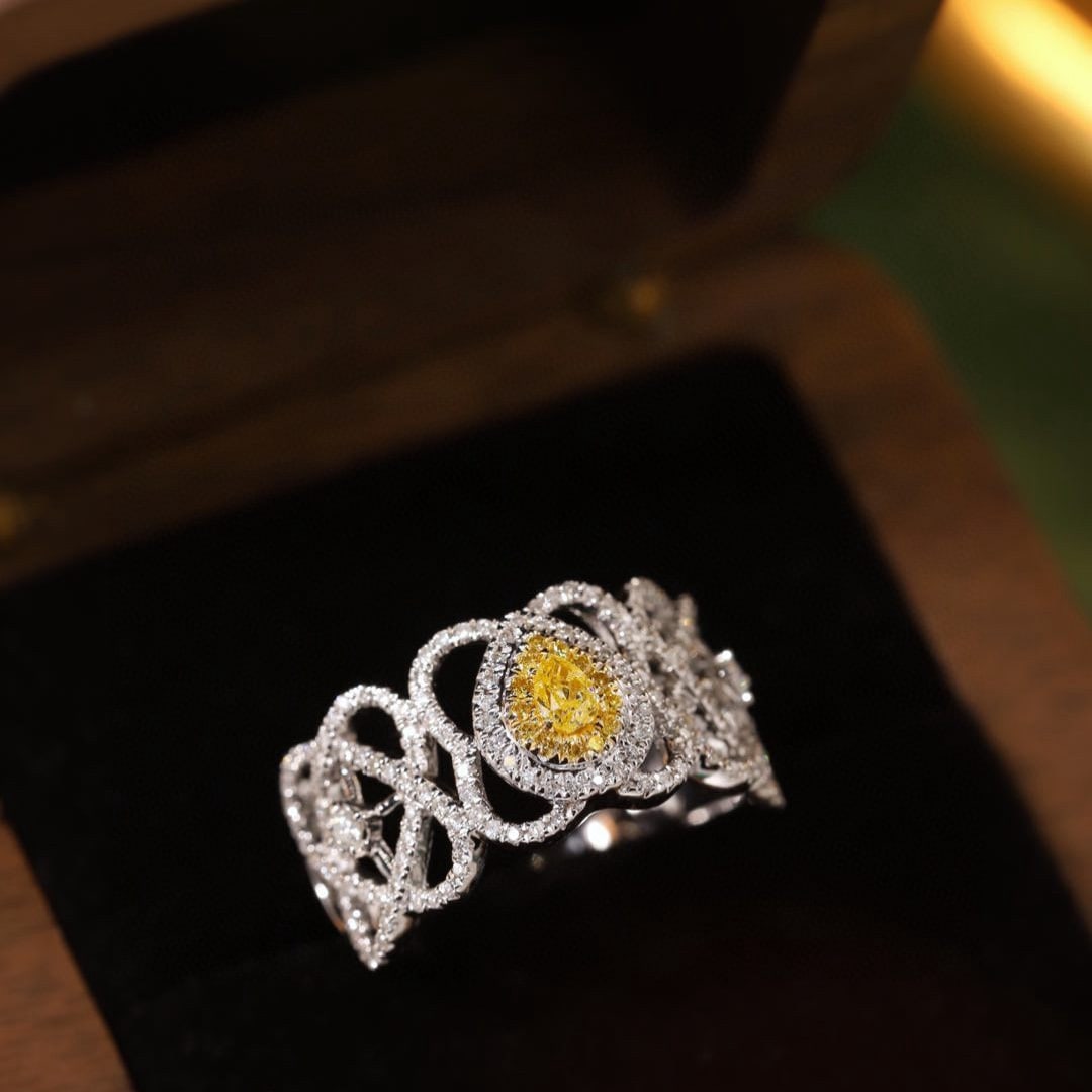 14k Gold 0.55 Ctw Natural Yellow Diamond & Diamond Ring - 6