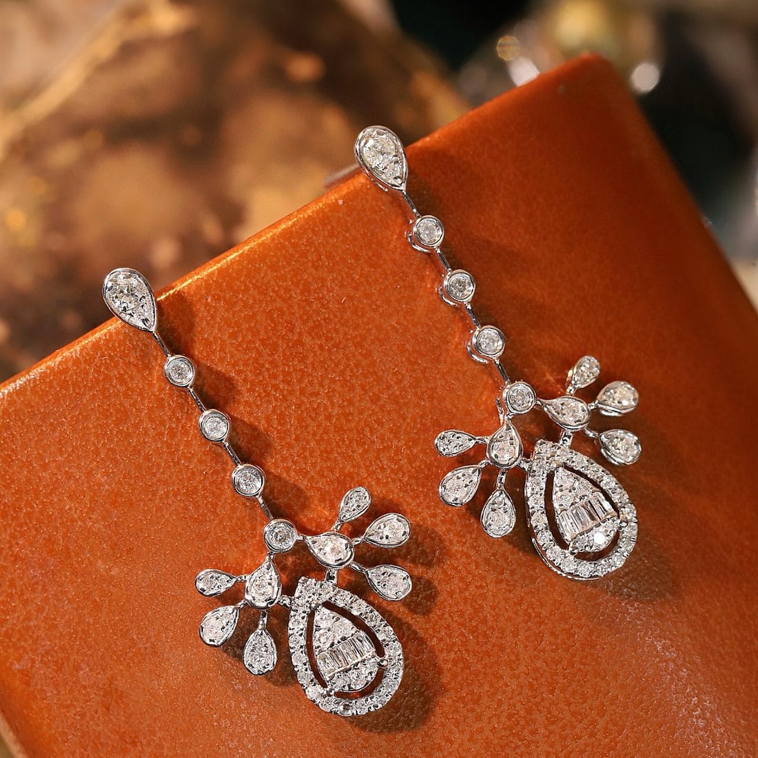 14k Gold 0.6 Ct Natural H Diamond Earrings - 2