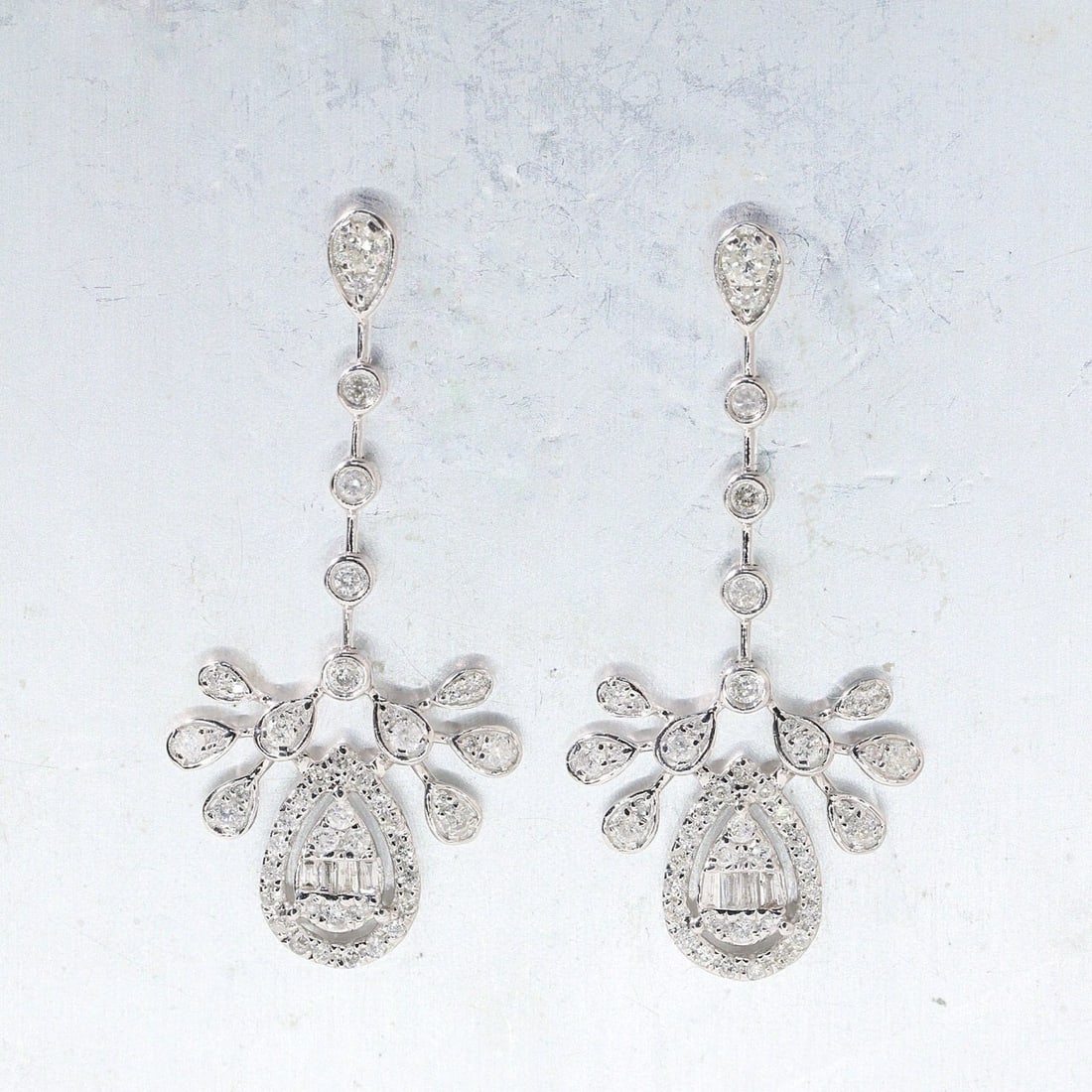 14k Gold 0.6 Ct Natural H Diamond Earrings - 3