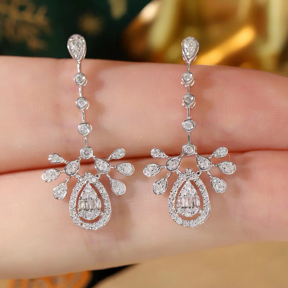 14k Gold 0.6 Ct Natural H Diamond Earrings - 4