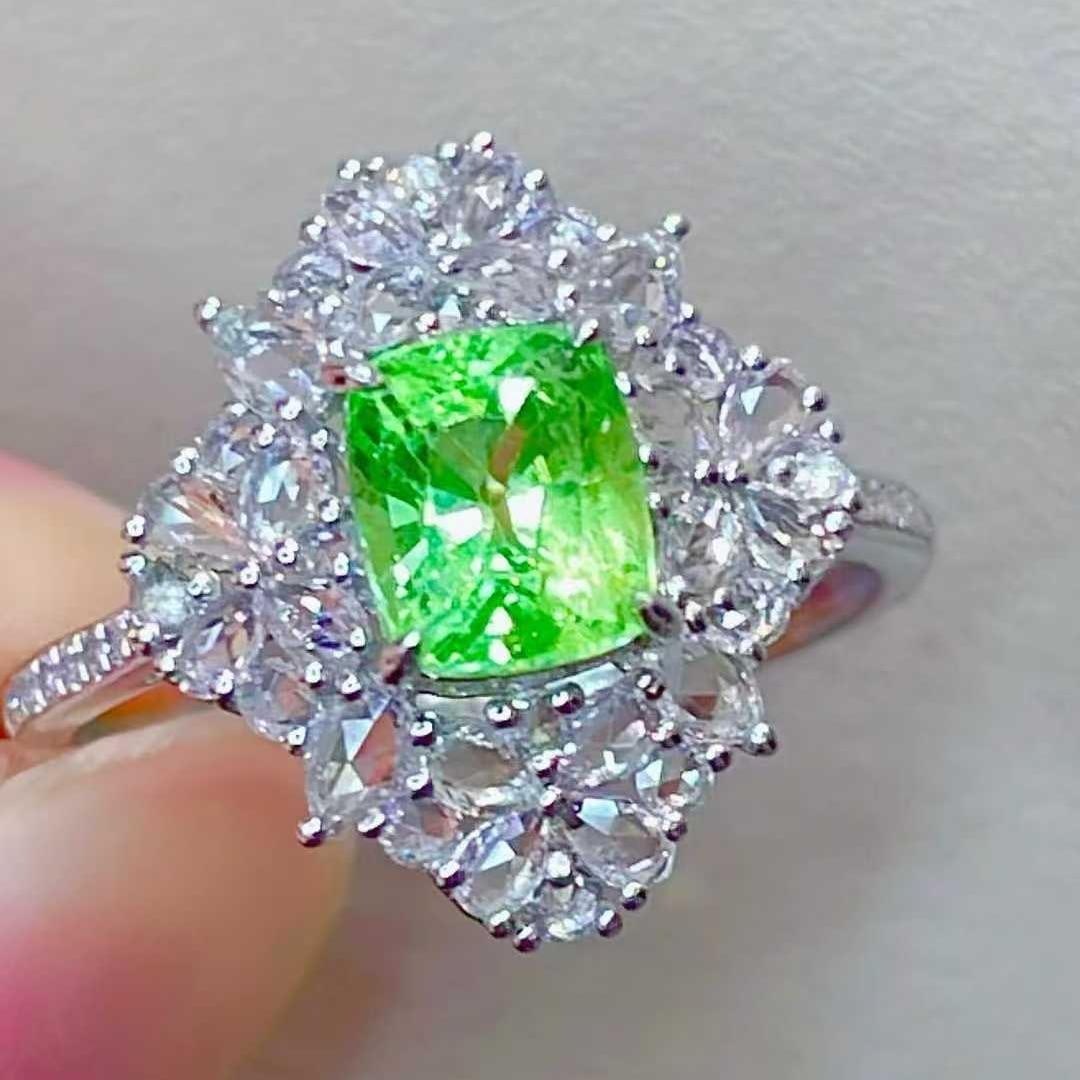 14k Gold 1.42 Ct Natural Tsavorite & Sapphire & Diamond Ring: Ref:231131054 // gold content:14k gold // ring size:7. 25us // // main gemstone:tsavorite // shape:cushion // carat weight:1. 42ct // color:green // treatment:natural // // adjacent gemstone 2 : sapph