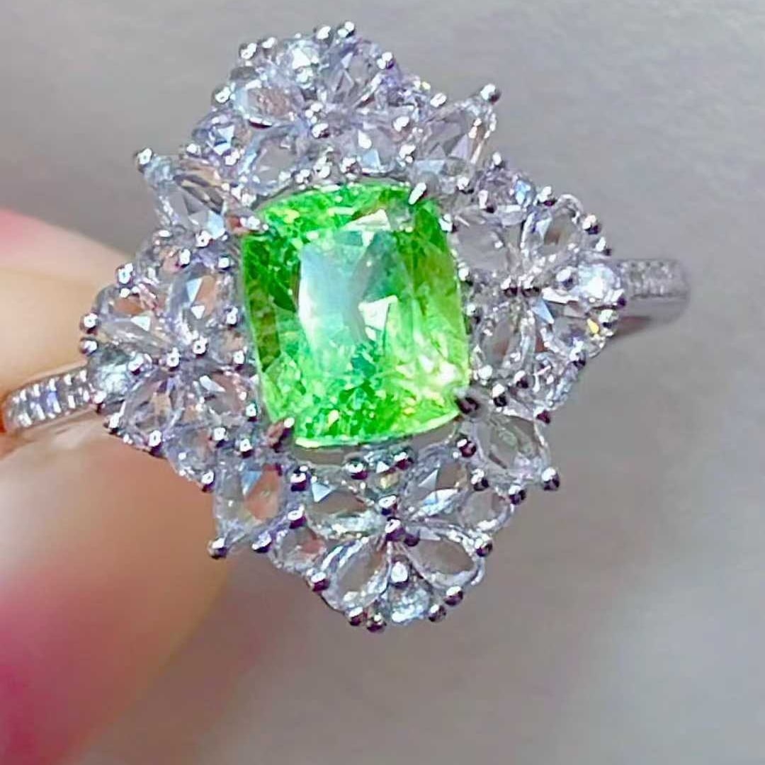 14k Gold 1.42 Ct Natural Tsavorite & Sapphire & Diamond Ring - 2