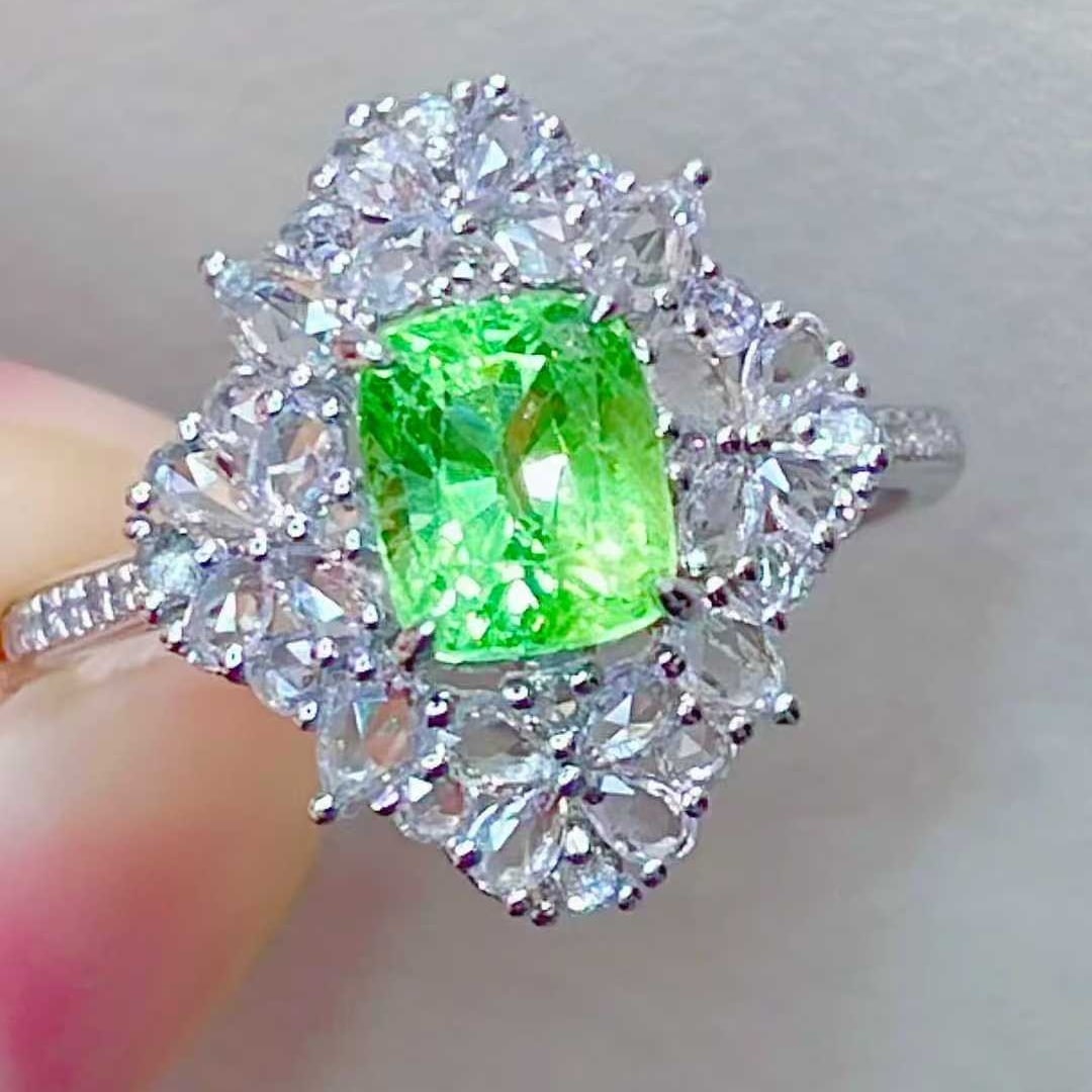 14k Gold 1.42 Ct Natural Tsavorite & Sapphire & Diamond Ring - 3