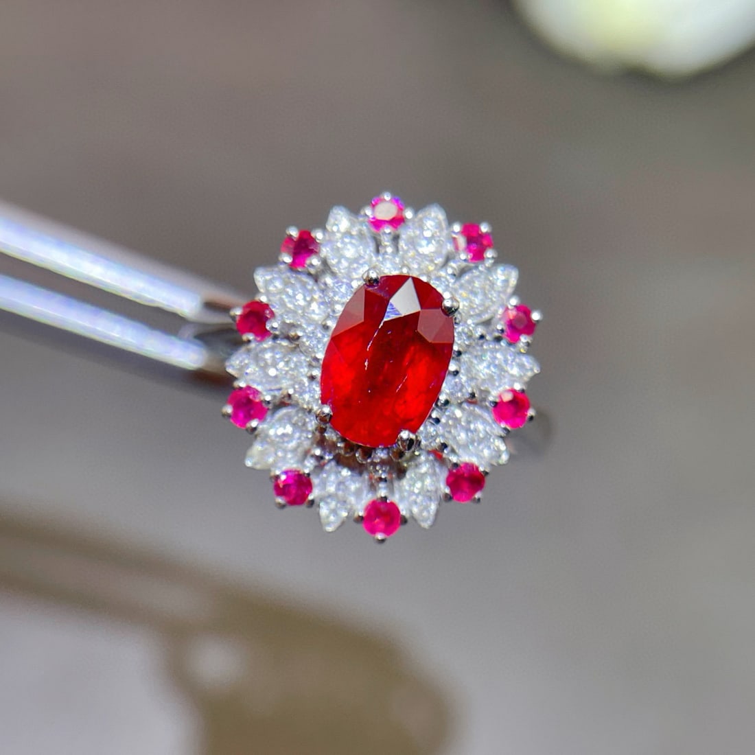 14k Gold 1.25 Ctw Natural Ruby & Diamond Ring - 3