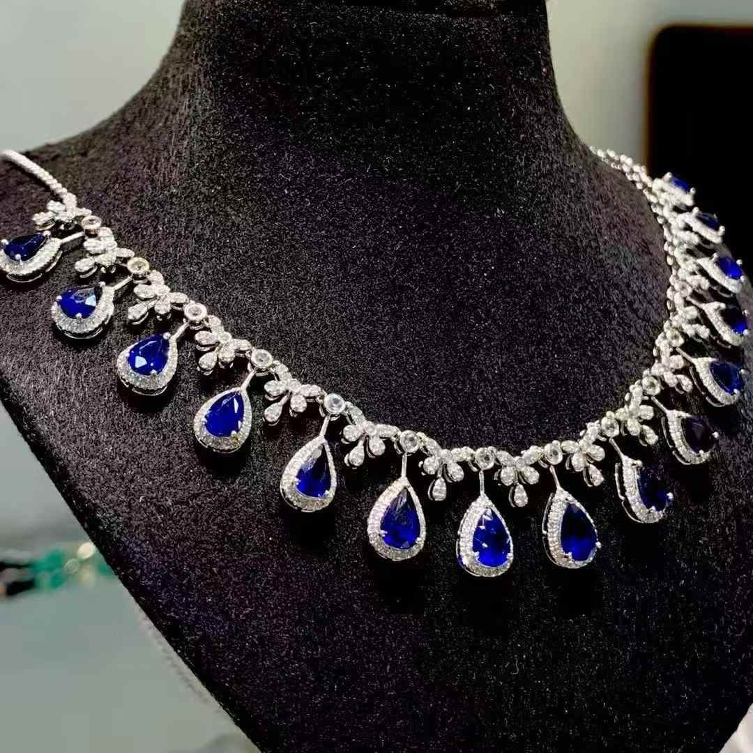 14k Gold 7.2 Ct Natural Sapphire & Diamond & Sapphire Necklace - 2