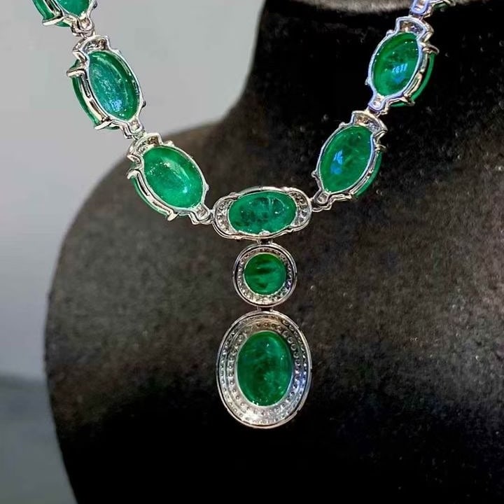 14k Gold 22 Ct Natural Emerald & Diamond Necklace - 4