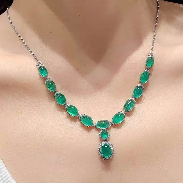 14k Gold 22 Ct Natural Emerald & Diamond Necklace - 5